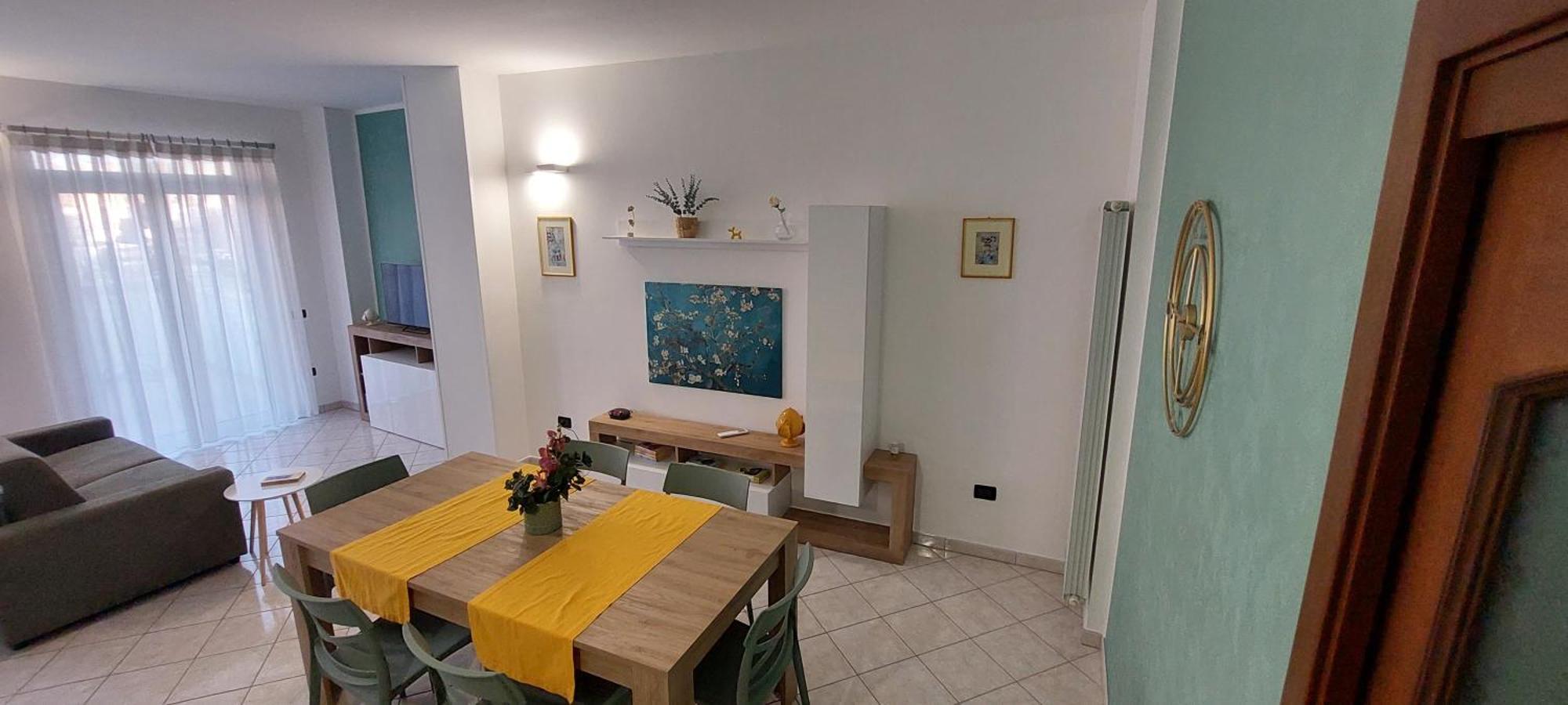 Casa Vacanze Fronte Castello มาร์ตาโน ภายนอก รูปภาพ