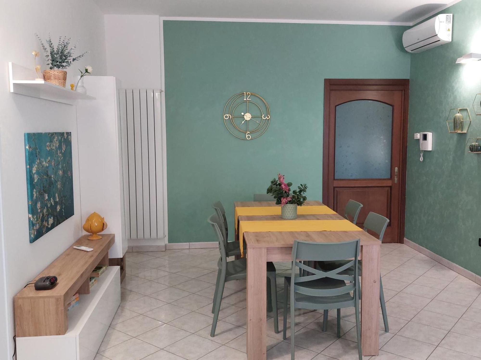 Casa Vacanze Fronte Castello มาร์ตาโน ภายนอก รูปภาพ